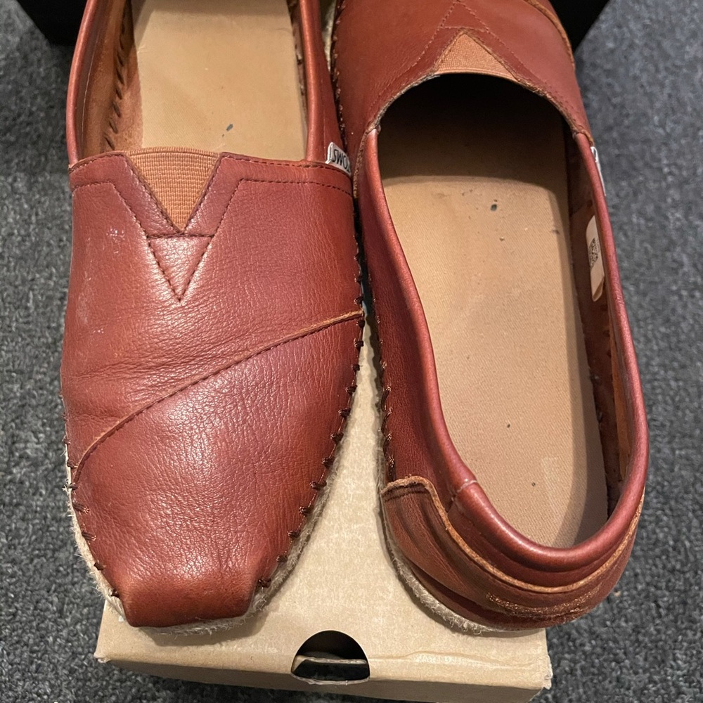 Classic Cognac Leather